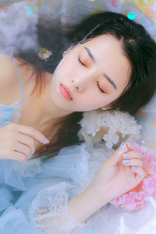 色即是空1在线播放